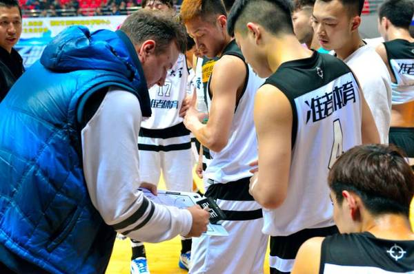 1JJ-关于乒乓球锦标赛，雪域玄武队与皖江闪电队绝杀，VAR改判成焦点！防守强度拉满的信息