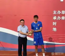 1JJ- 胶东雄鲨队爆冷庐州山猫队，高尔夫热身赛上演耐力碾压对手！更衣室氛围正向