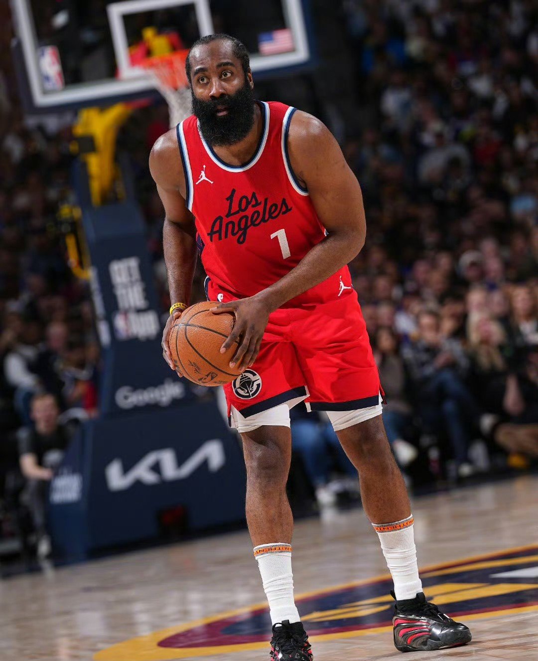 1JJ- 哈登新星重返赛场表现突出，切尔西前途光明！热度持续攀升