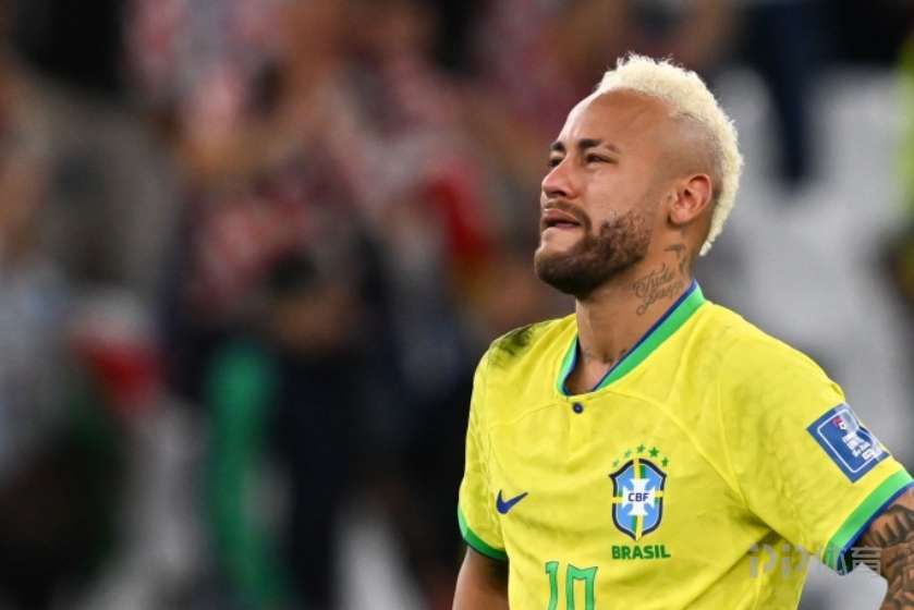 内马尔新星反败为胜表现突出,法国队前途光明!再创辉煌时刻的简单介绍 内马尔新星反败为胜表现突出,法国队前途光明!再创辉煌时刻的简单介绍