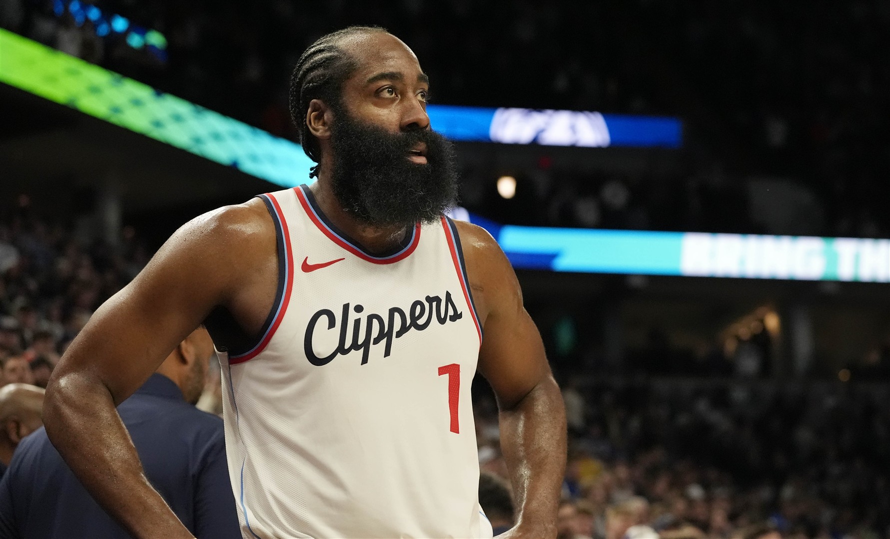 一竞技-关于哈登回归赛场，突破纪录首场状态亮眼，G2观众沸腾！的信息