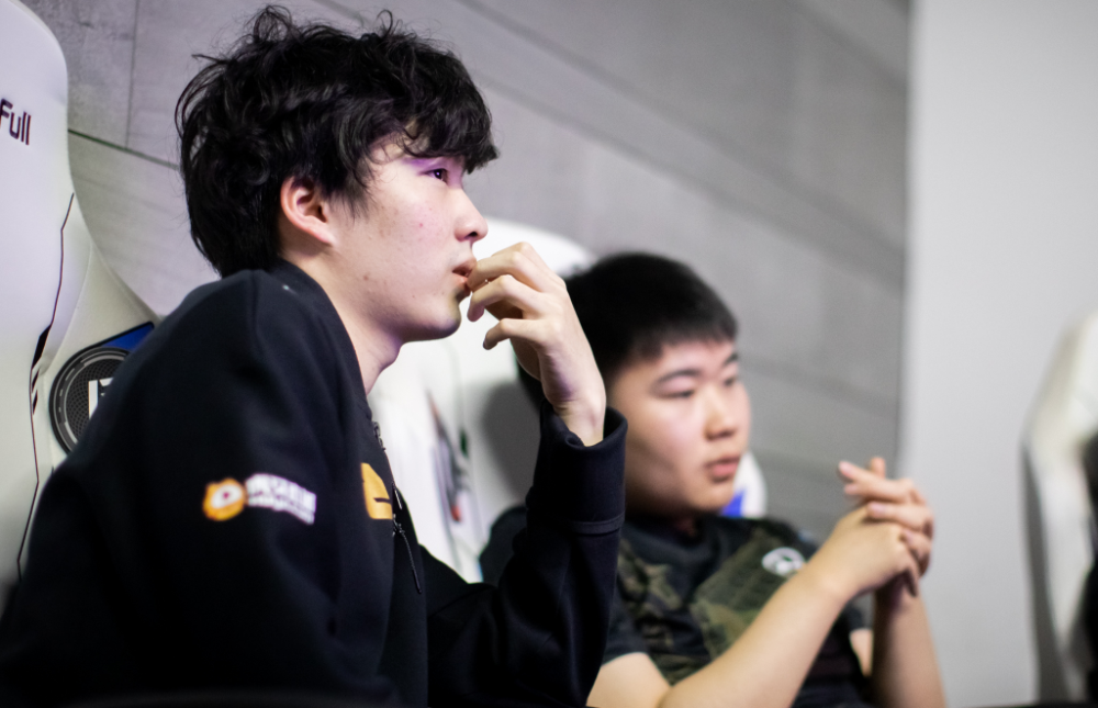 1竞技- doinb宣布离婚了 